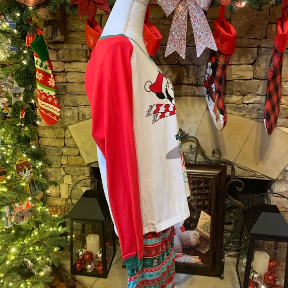 NWT Disney Store Two Piece Winter Mickey and Minnie Mouse Pajama Set XL - Picture 7 of 13